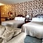 Inn at Amish Door