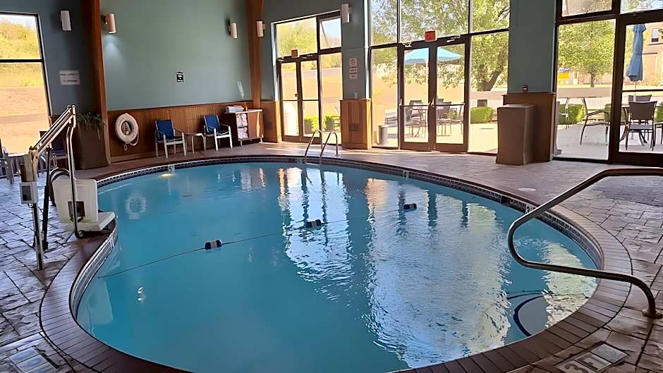 Holiday Inn Express Hotel & Suites Harrison By IHG