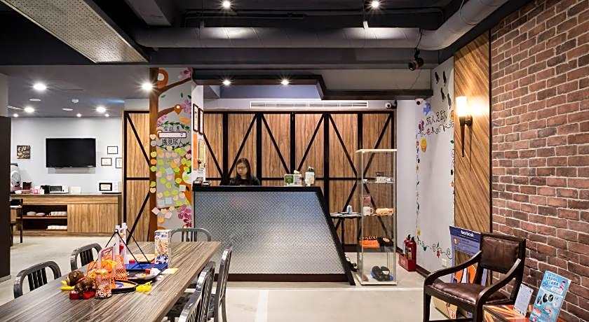 Taipei Travelers International Hostel