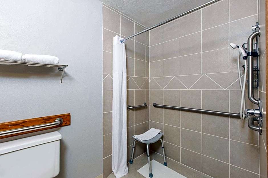 Days Inn by Wyndham Hays