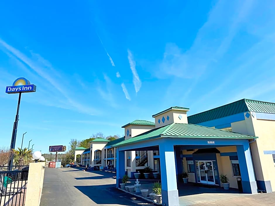 Days Inn by Wyndham Greenville