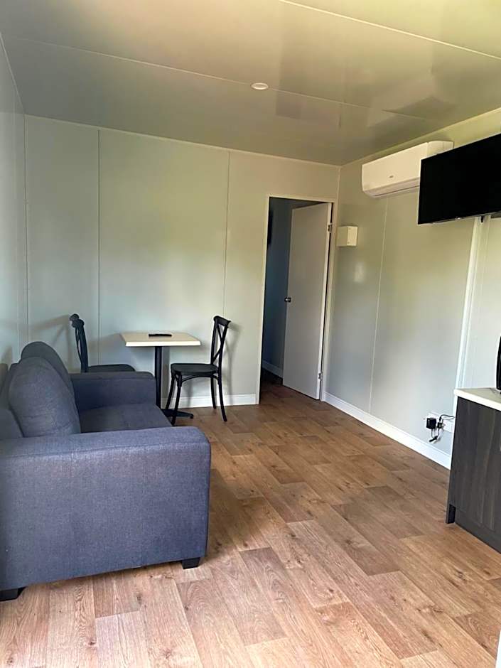 Australian Motor Home Tourist Park Twelve Mile Creek