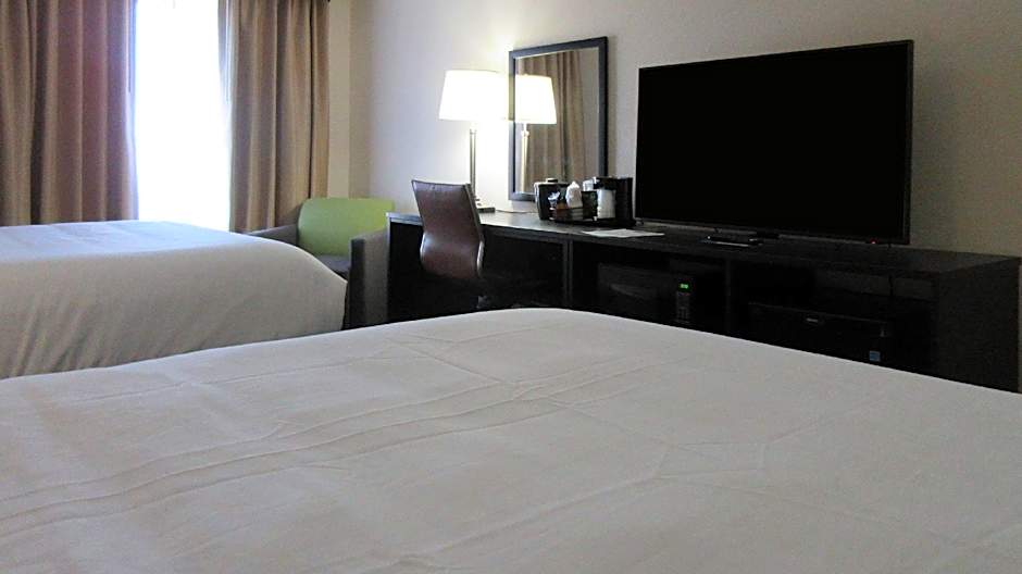 Clarion Pointe Evansville North