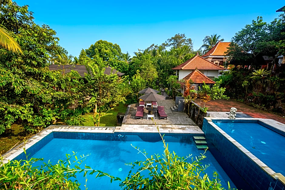 Puri Saron Hotel Madangan - Gianyar