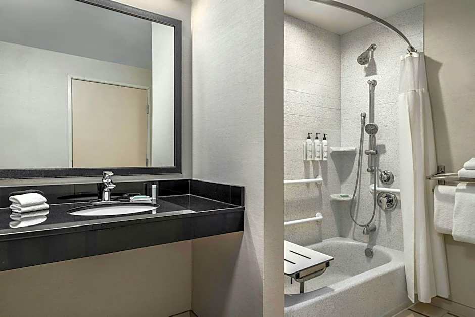 Fairfield Inn & Suites by Marriott Athens