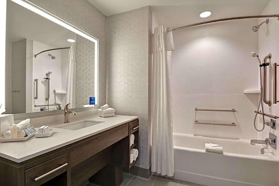 Home2 Suites By Hilton Savannah Midtown, Ga