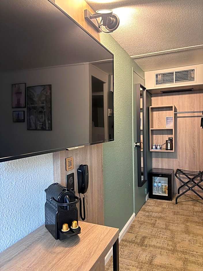 Kyriad Aeroport Marseille