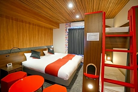 Standard Room with Bunk Bed and Spacious Bathroom (4 Adults)