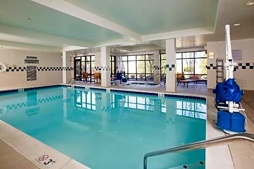 Courtyard by Marriott Winchester Medical Center
