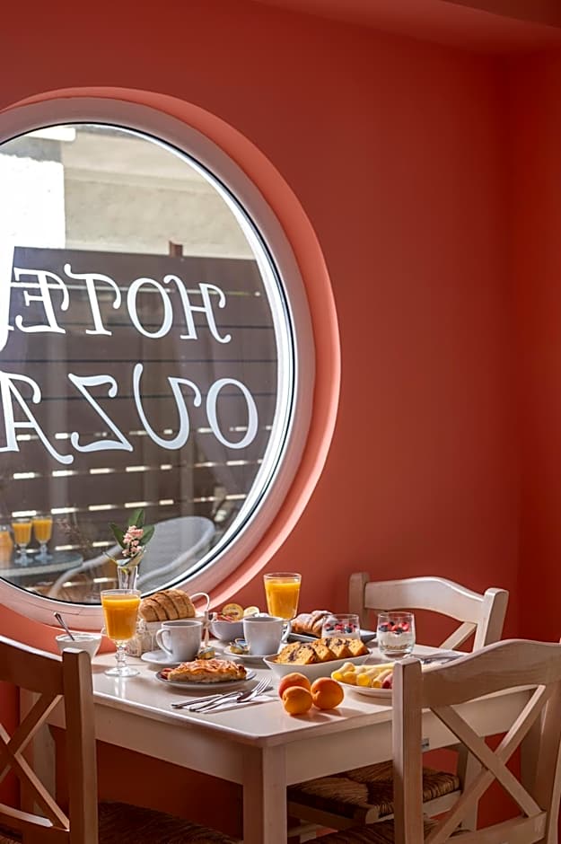 Ouzas luxury Hotel
