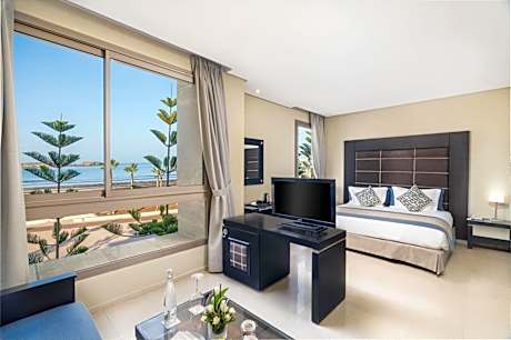 Deluxe Twin Room with Sea View