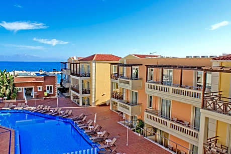 Porto Kalamaki Hotel