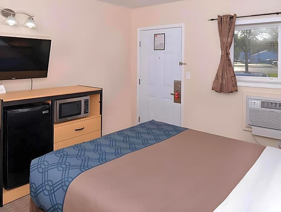 Econo Lodge Rochester