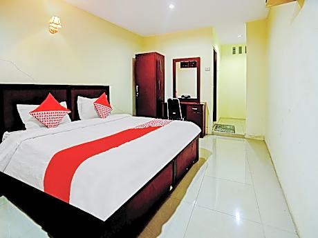 OYO 90331 Hotel Toba Shanda