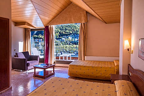 QUADRUPLE ROOM SUPERIOR 