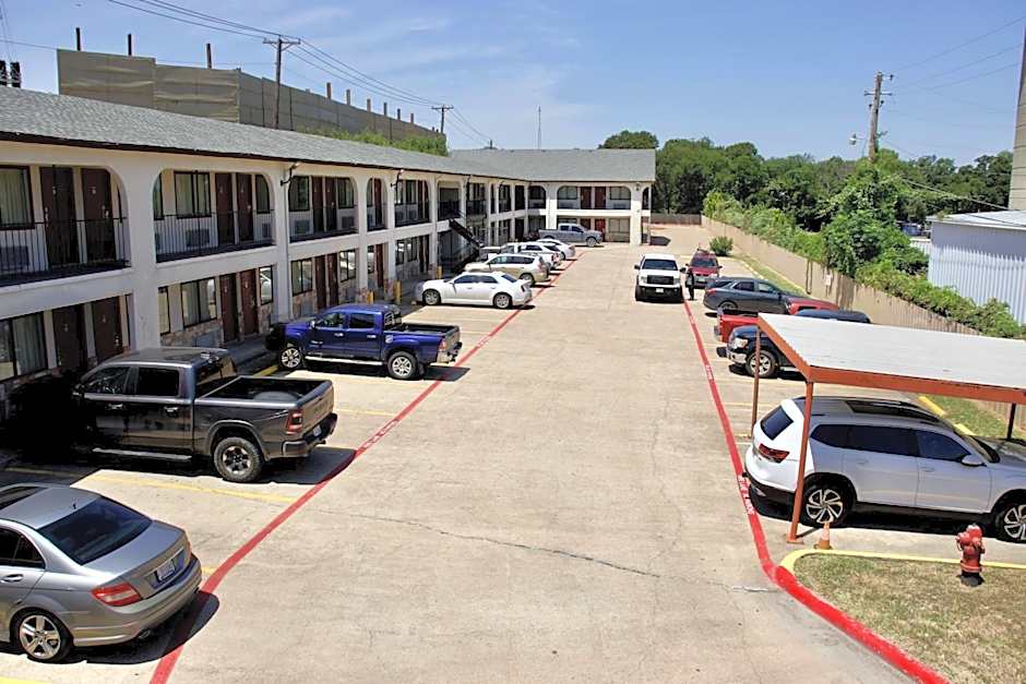 Executive Inn of Arlington, Near AT&T Stadium