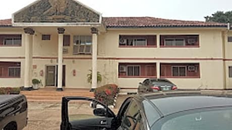 Royal Birds Motel
