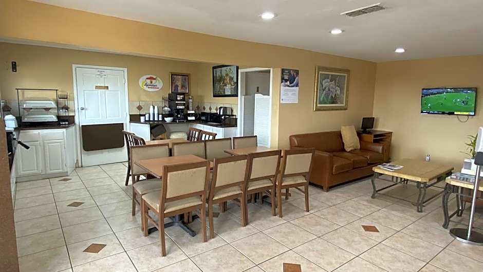 Super 8 by Wyndham Decatur Texas