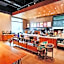 DoubleTree By Hilton Guest Suites & Conf. Center Chicago Downers Grove