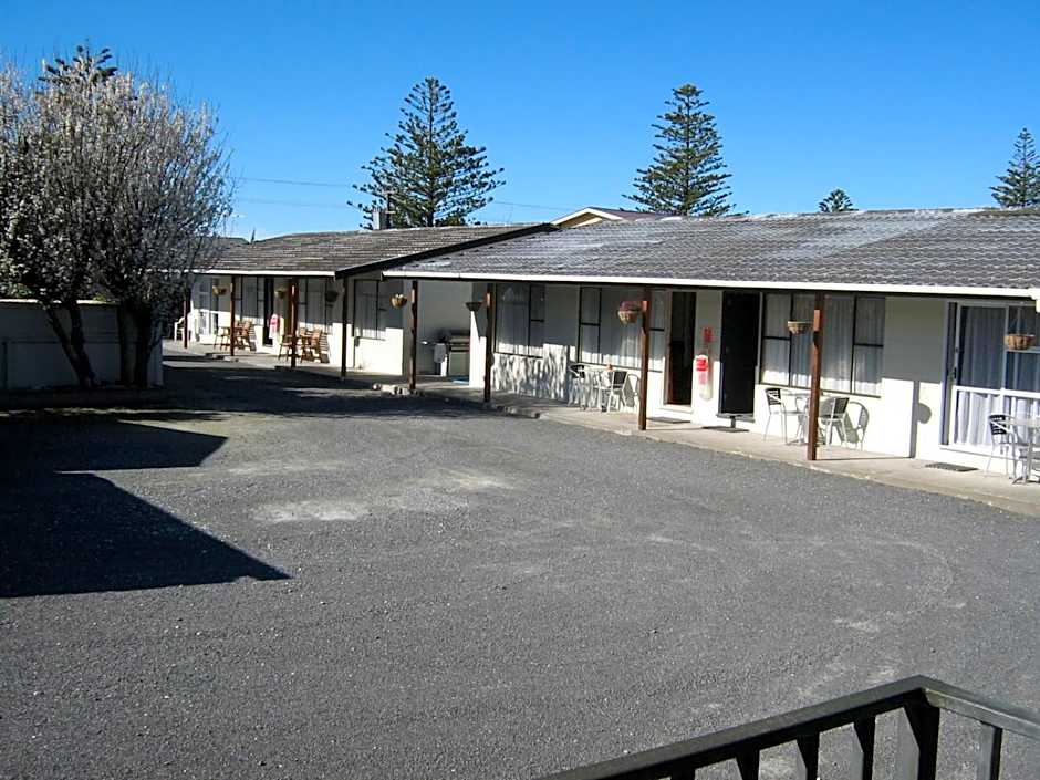 Sierra Beachfront Motel