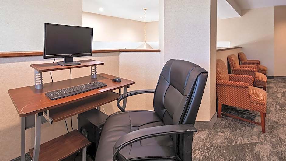 Charlevoix Inn & Suites SureStay Collection by Best Western