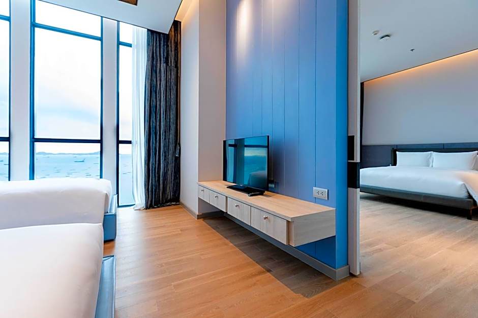 S Sriracha Hotel & Residence
