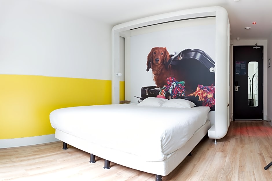 Qbic Hotel WTC Amsterdam