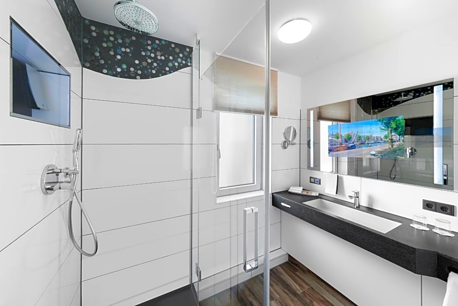 SI-SUITES