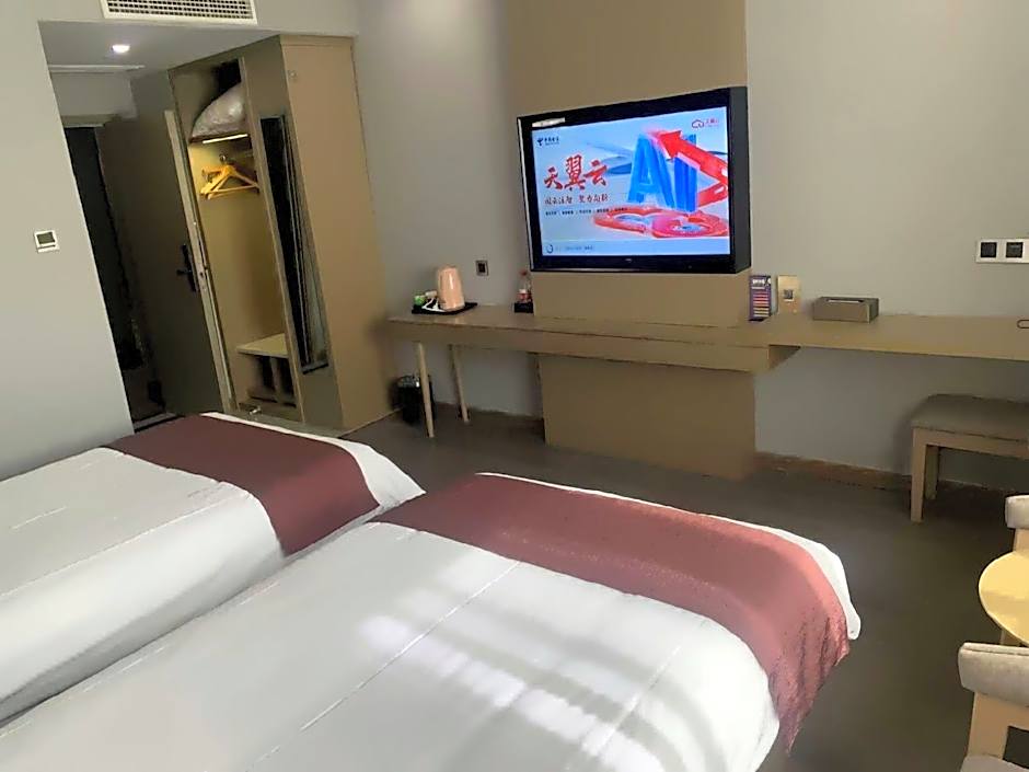 GYA Jiaxing Tongxiang City Century Avenue Hotel