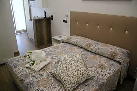 Double or Twin Room with Garden View