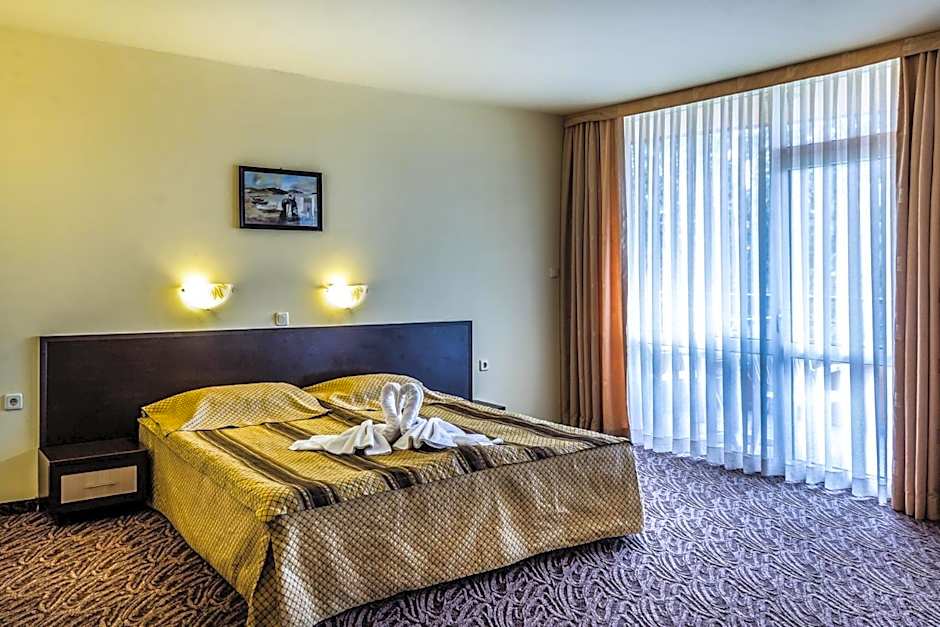 Hotel Amaris – Sunny Beach, WY