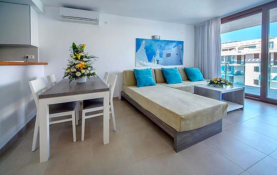 Aparthotel Ferrer Skyline