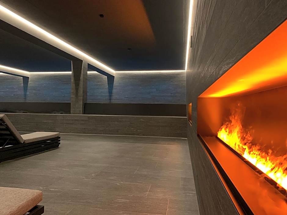 LOEV - VELA Hotels