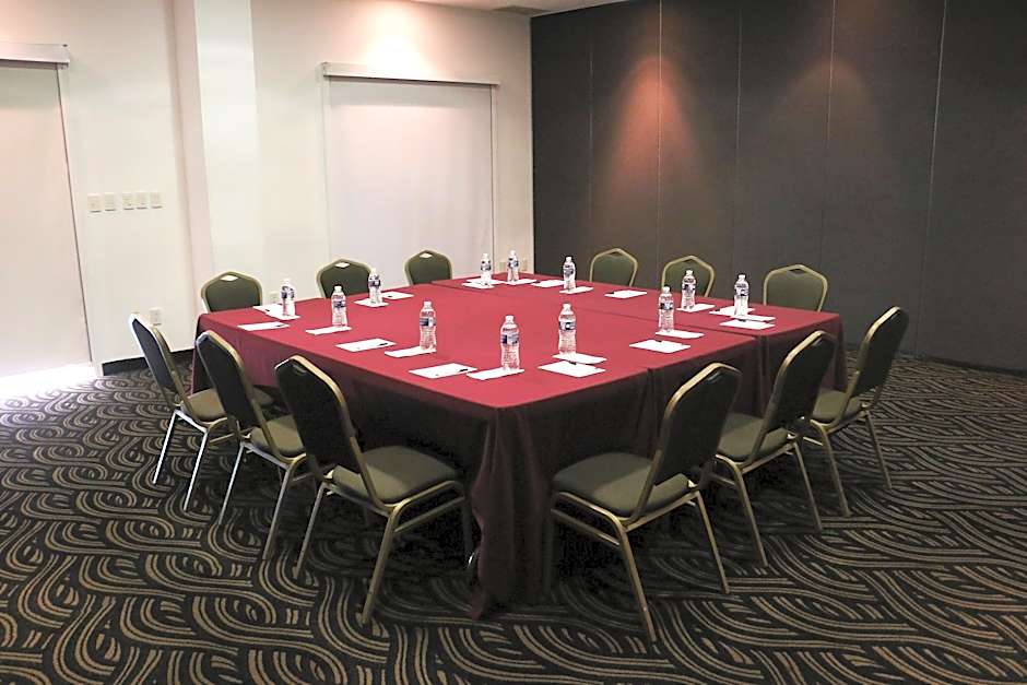 Sheraton Leon
