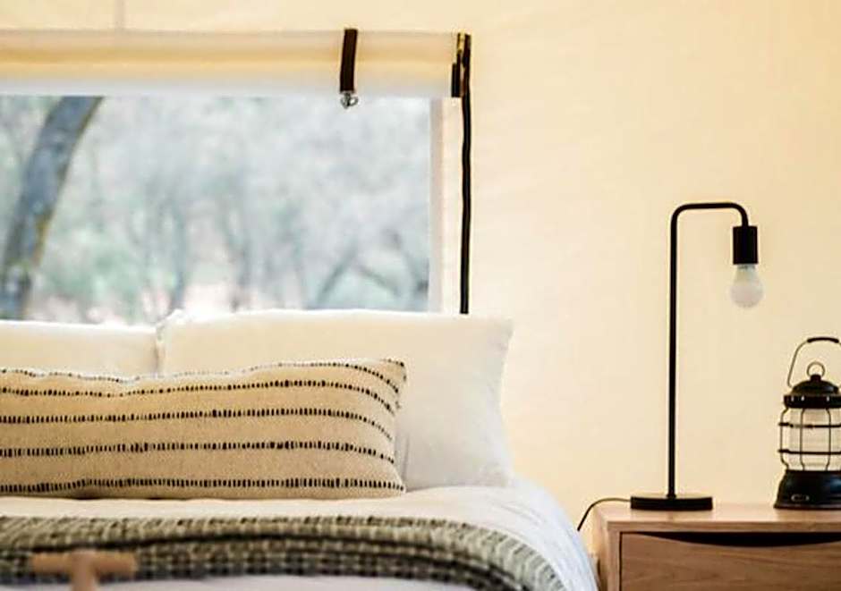 Photo 1 of 7 of Quadruple Room