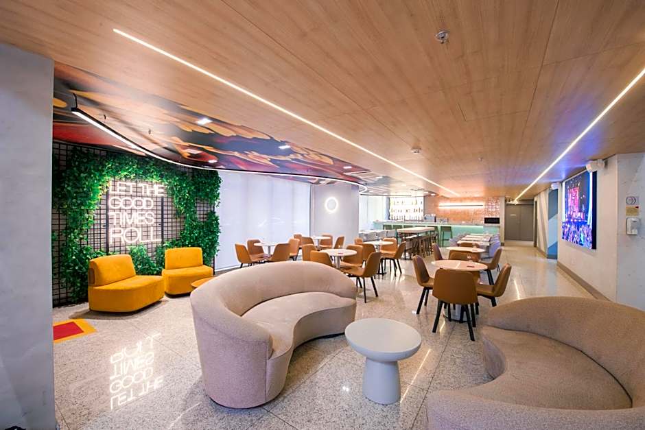 Ibis Curitiba Shopping