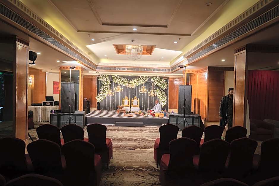 The Pride Nagpur Hotel