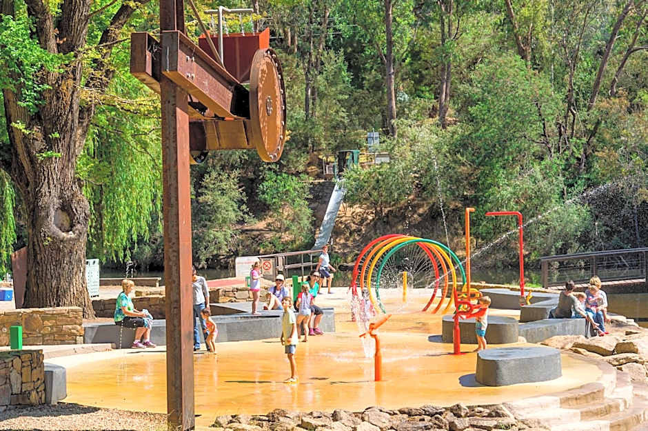 Goldfield Holiday Units