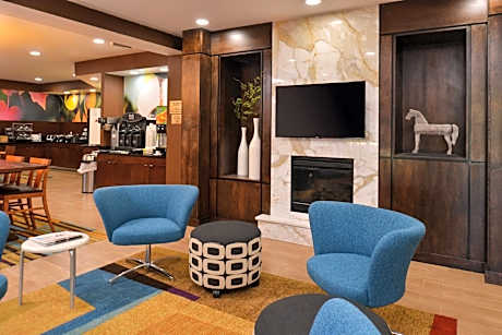 Fairfield Inn & Suites by Marriott Louisville North
