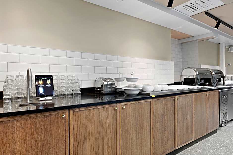 Best Western Hotel at 108