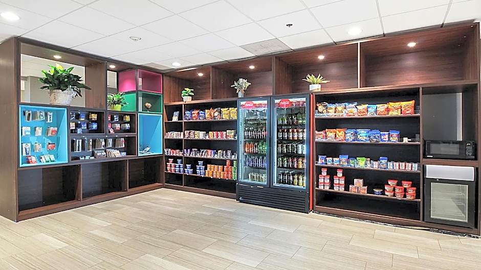 Holiday Inn Chicago Northwest/Crystal Lake/Convention Center By IHG