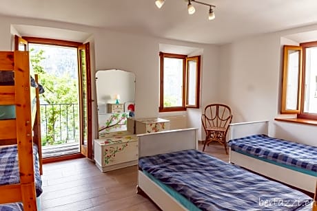 Two-Bedroom Apartment (6 Adults)