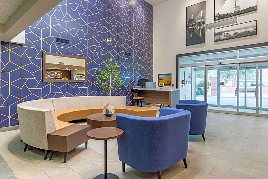 Best Western Plus Pembina Inn & Suites