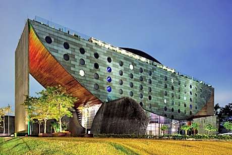 Hotel Unique