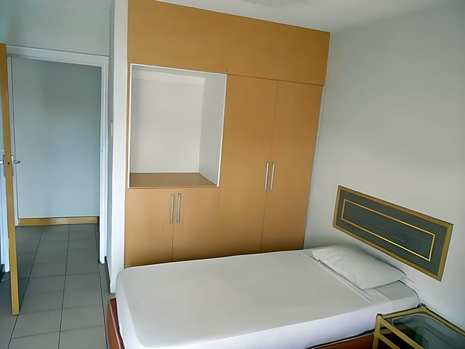 Elixir Apartment Hotel