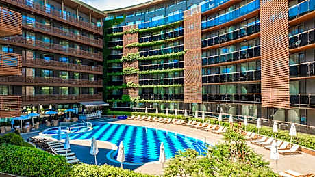 Galeon Residence & SPA