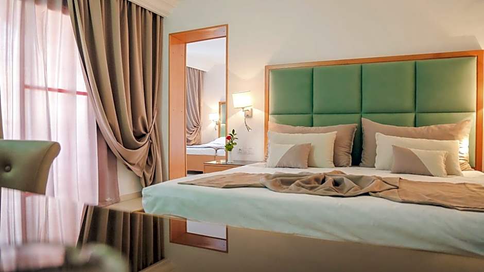 Hotel Marabout - Families and Couples Only