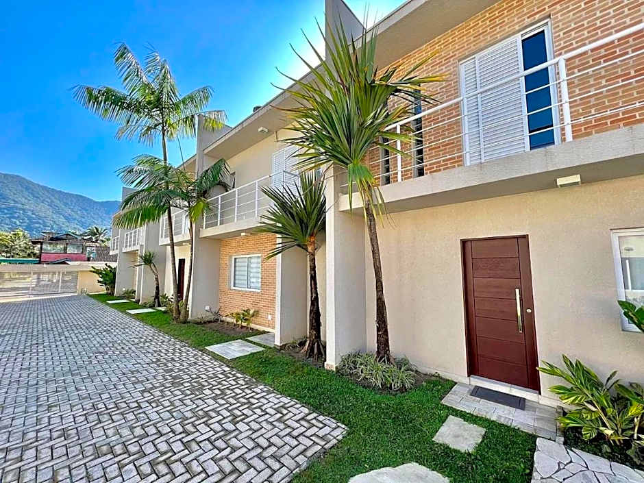 Condomínio a 100m da Praia