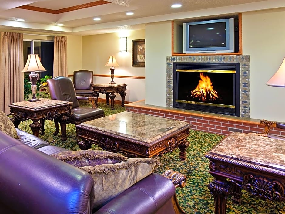 Holiday Inn Express & Suites Logan By IHG