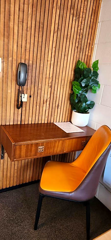Aalton Motel
